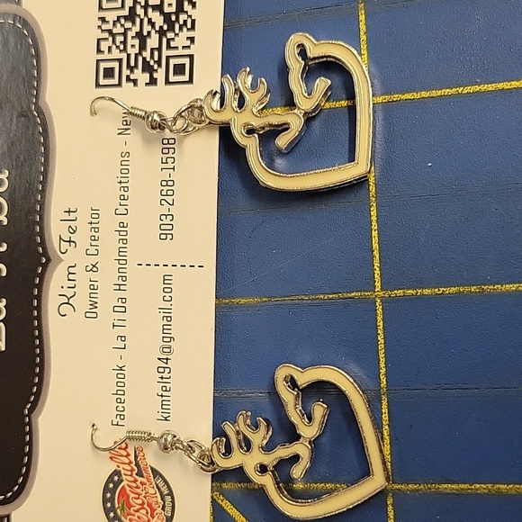 Deer Heart Enamel Silver Tone Earrings - Picture 1 of 2